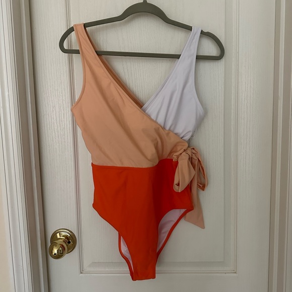 NWT Cupshe Woman’s Swimsuit One Piece, Sz L, Orange/Beige/White - Picture 3 of 13